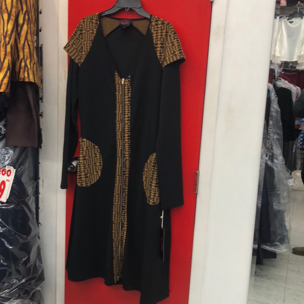 Zipper Cheetah dress with side zipper pockets